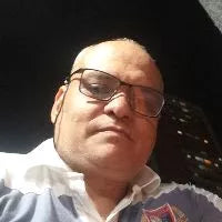 — Mauricio A., 41 años - Medellín